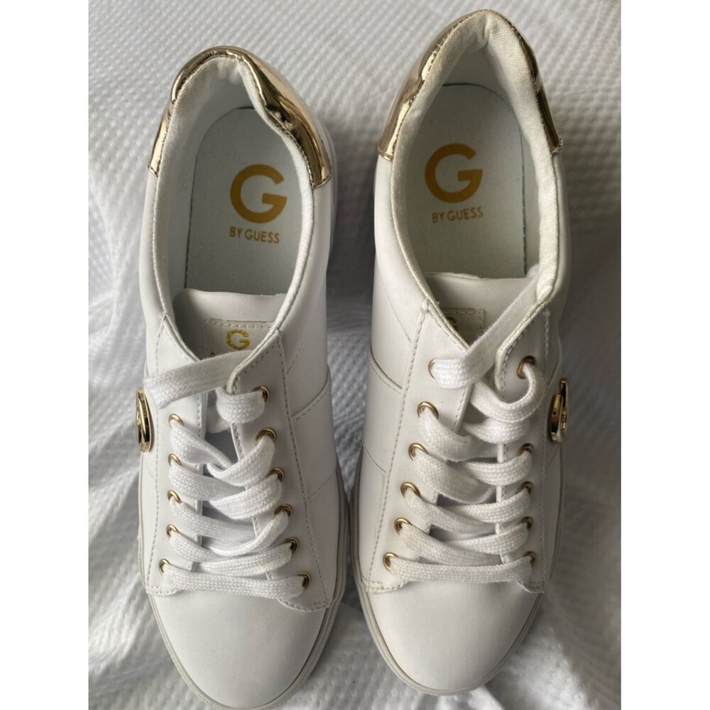 G by Guess White Sneakers with Gold Heel Accent Super Cute Women’s Size 11M NWOT - Picture 8 of 9